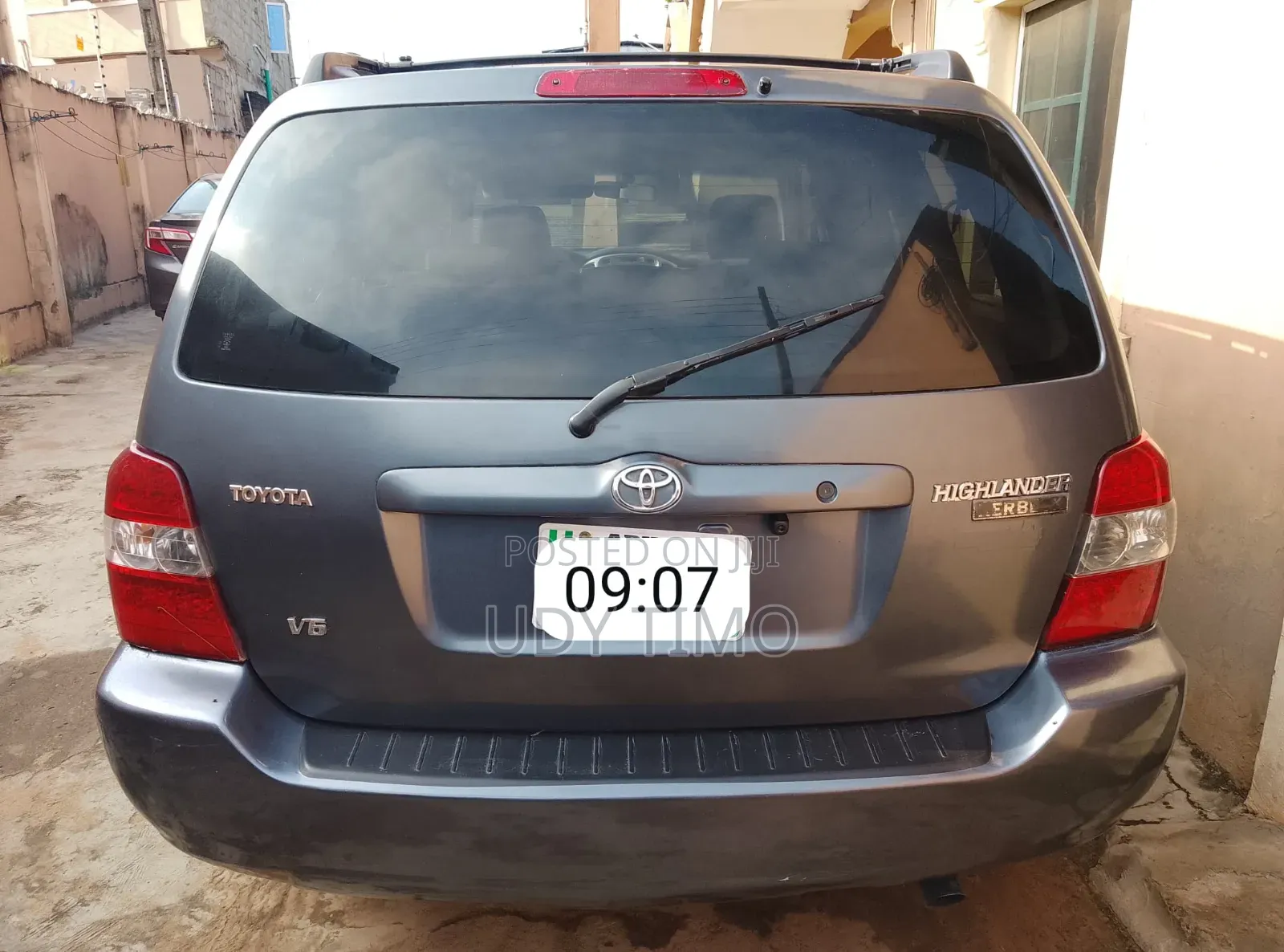 Toyota Highlander V6 2005 Blue