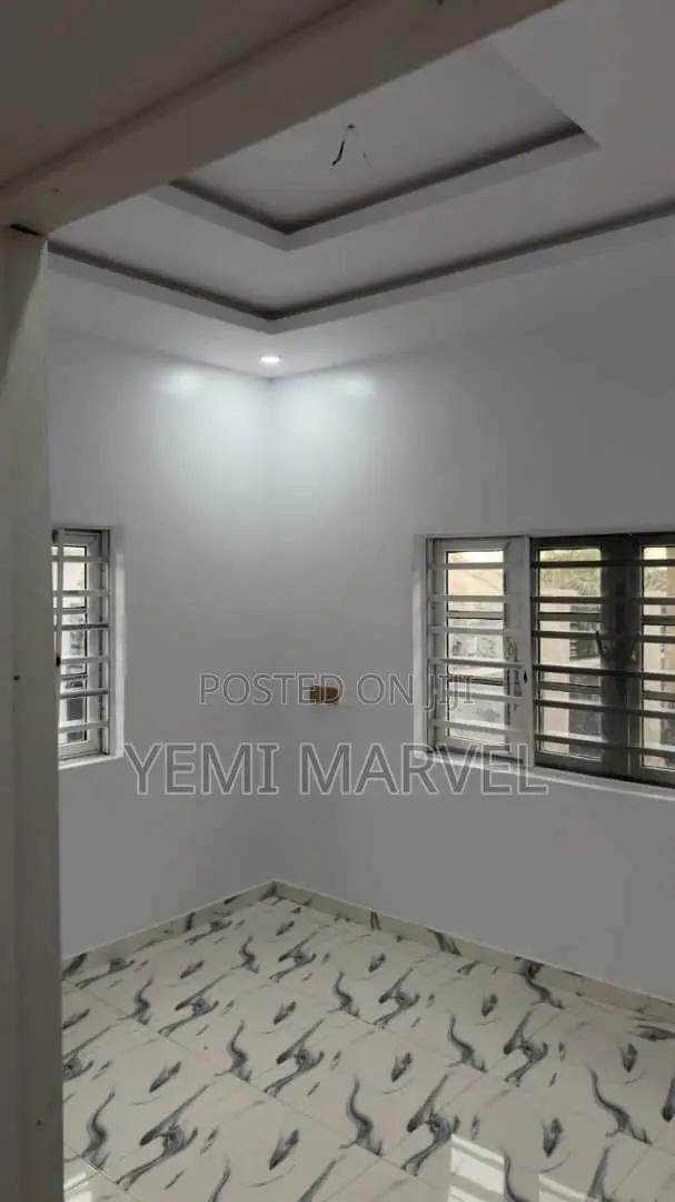 2bdrm Block of Flats in Alasa Estate After for rent
