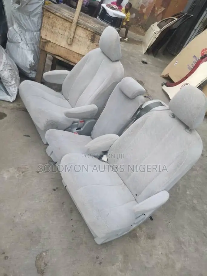 Centre Seat Toyota Sienna 2012 Model