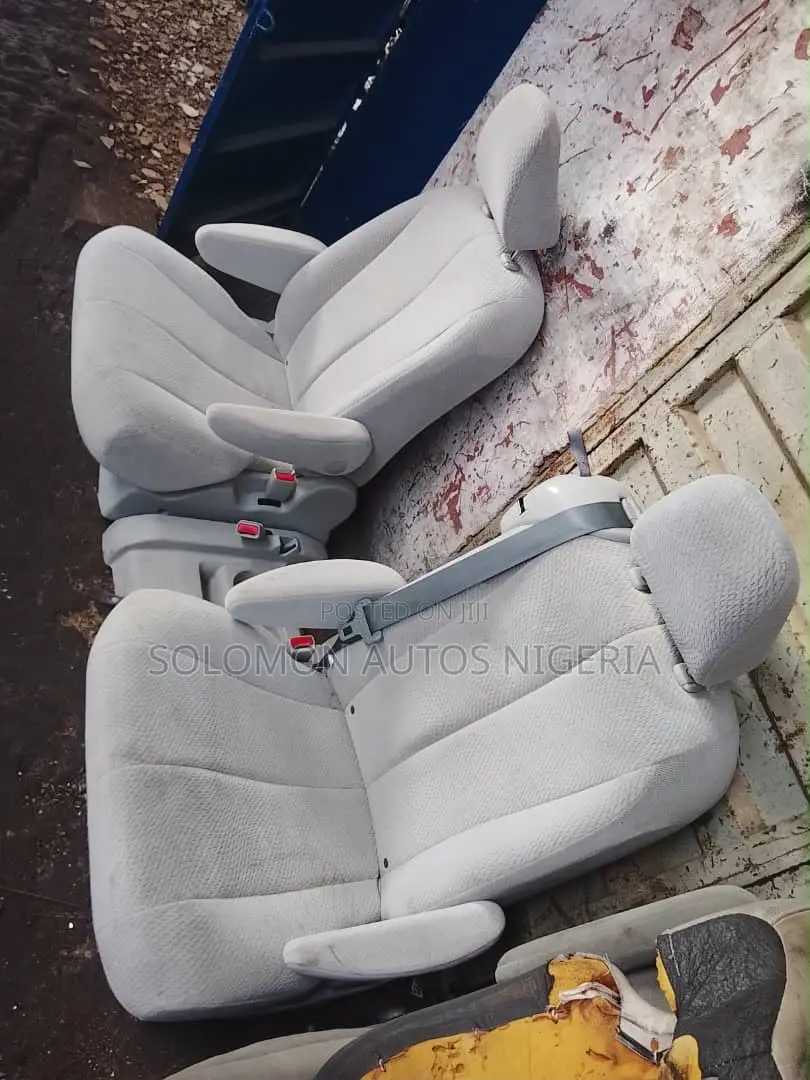 Centre Seat Toyota Sienna 2012 Model