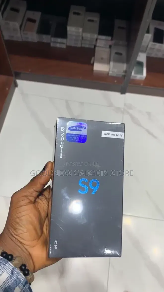 New Samsung Galaxy S9 64 GB Black