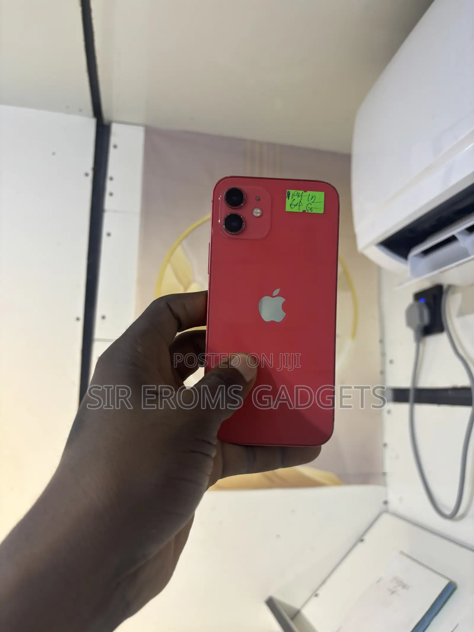 Apple iPhone 12 64 GB Red
