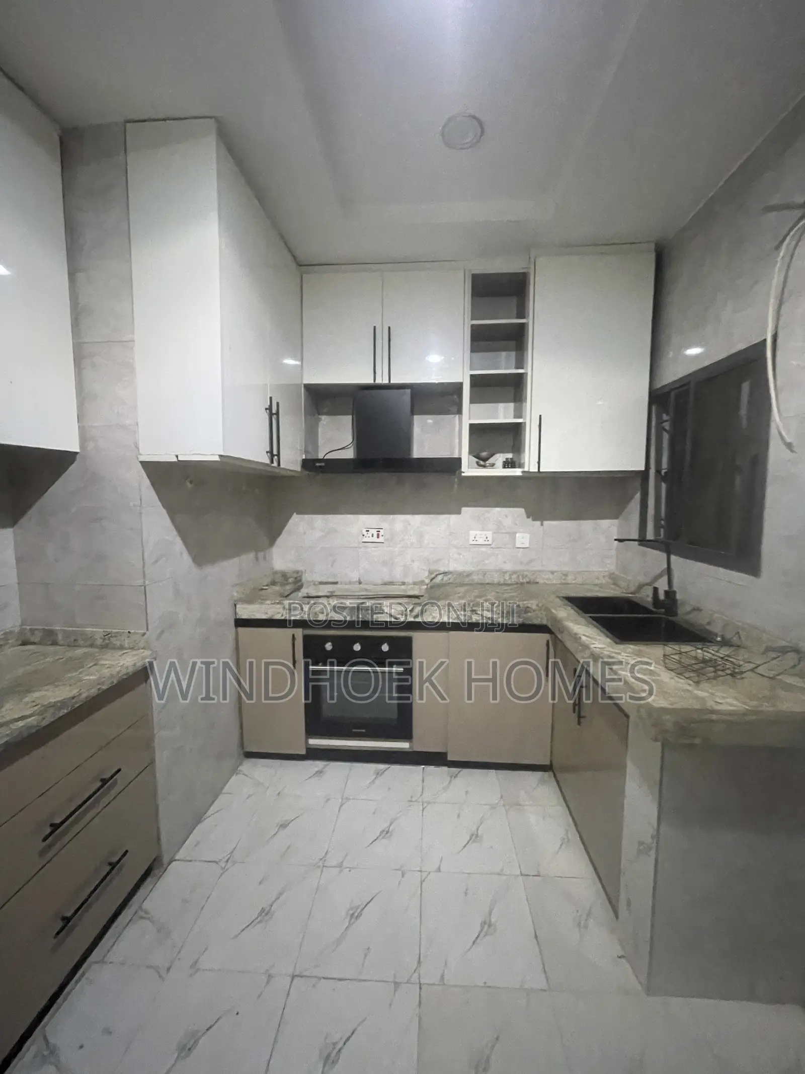 3bdrm Apartment in Wuse 2 for rent