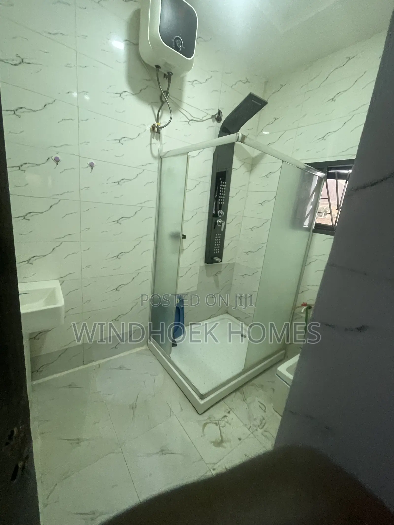 3bdrm Apartment in Wuse 2 for rent