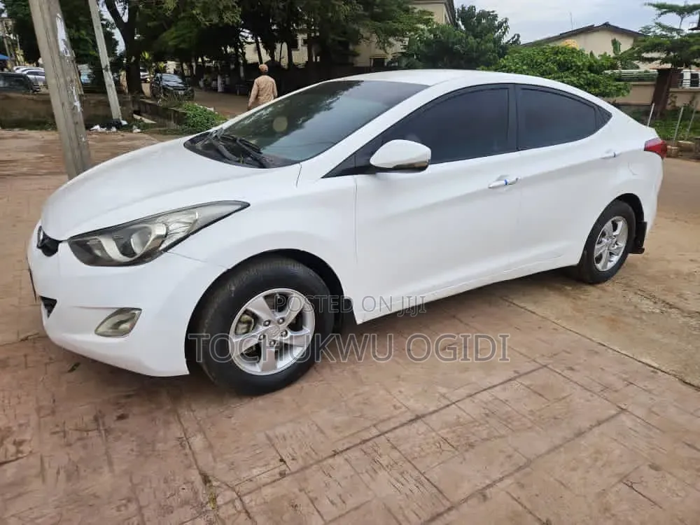 Hyundai Elantra 2013 White
