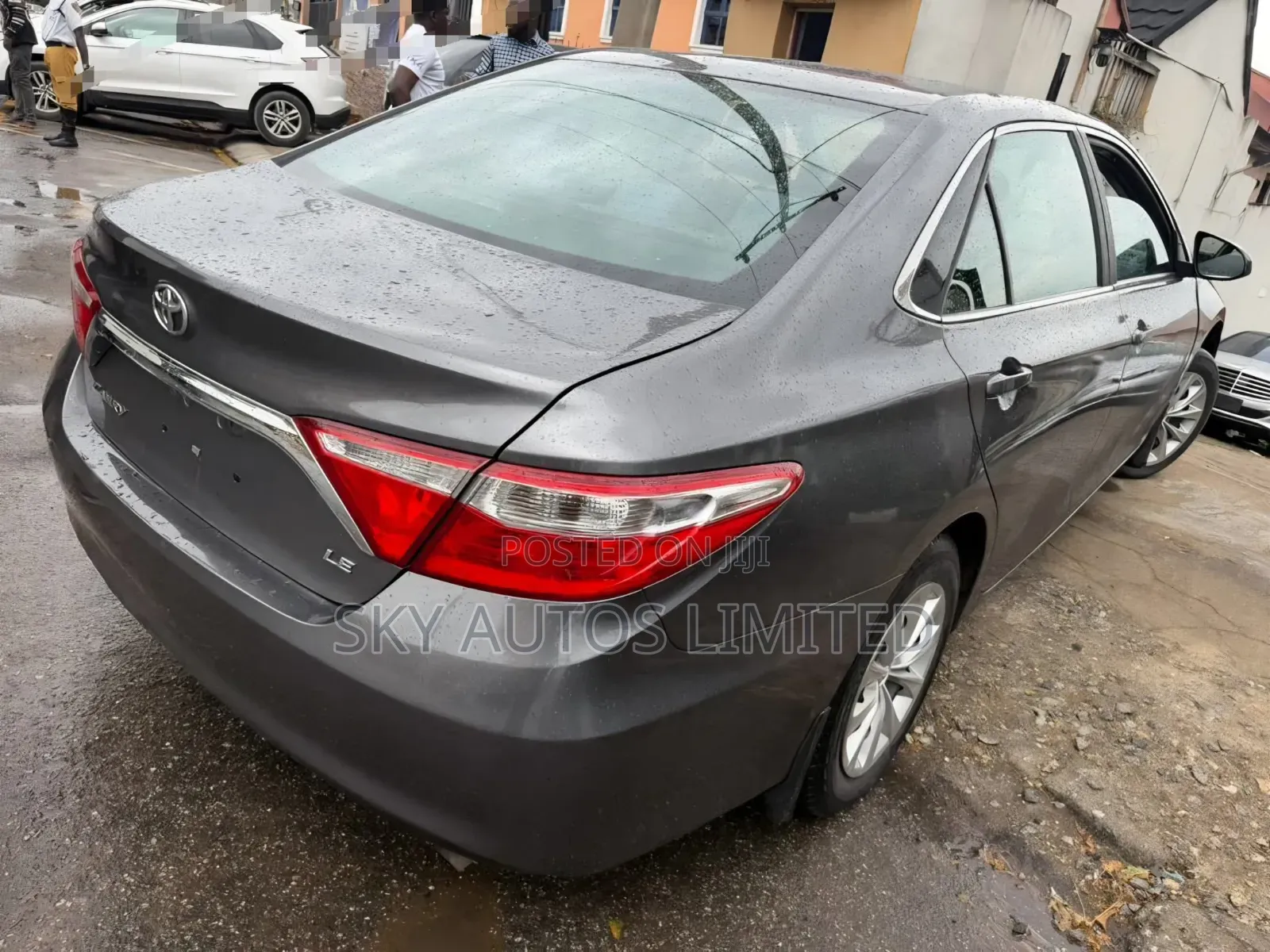 Toyota Camry LE 4dr Sedan (2.5L 4cyl 6A) 2017 Gray