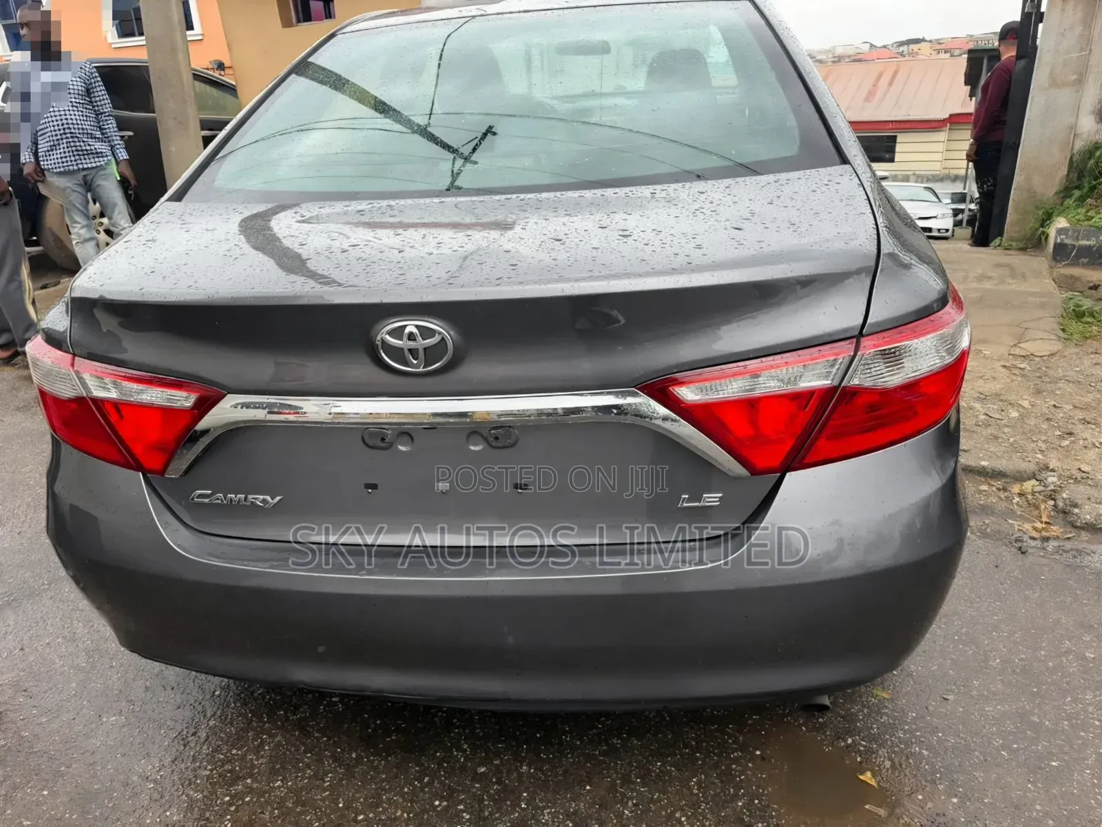 Toyota Camry LE 4dr Sedan (2.5L 4cyl 6A) 2017 Gray