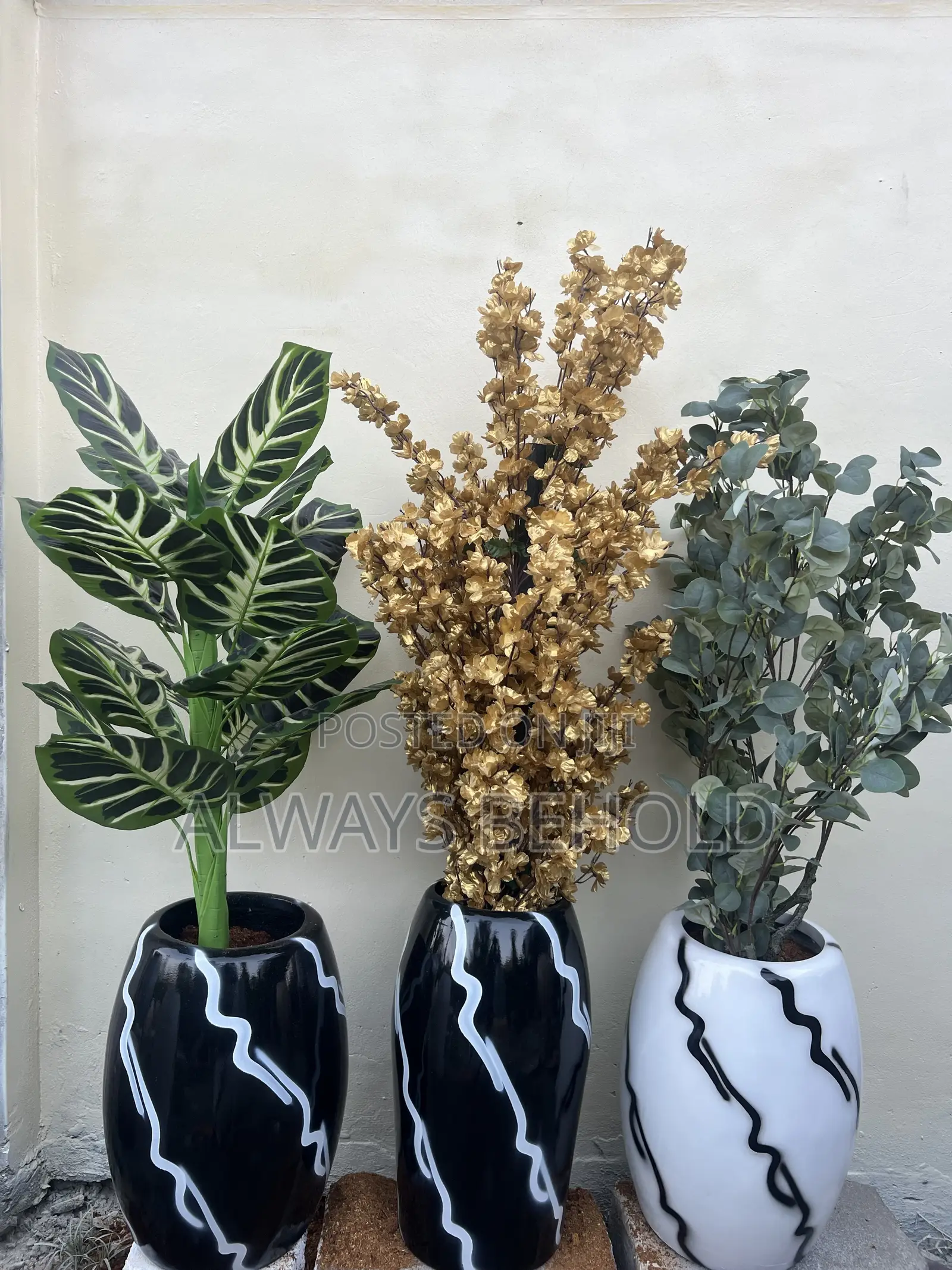 Luxury Trio – Black White Designer Vases With Botanical Arrangements