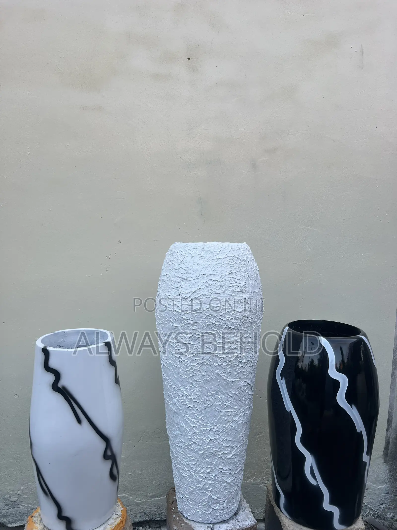 Modern Luxury Trio – Black, White Textured Statement Vases