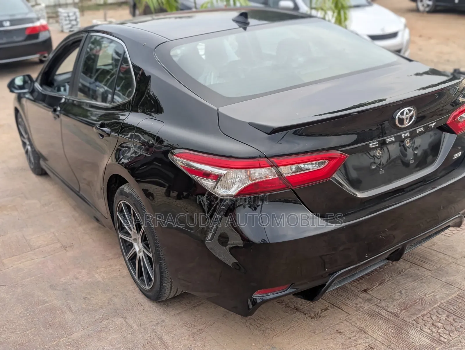 Toyota Camry SE FWD 2020 Black