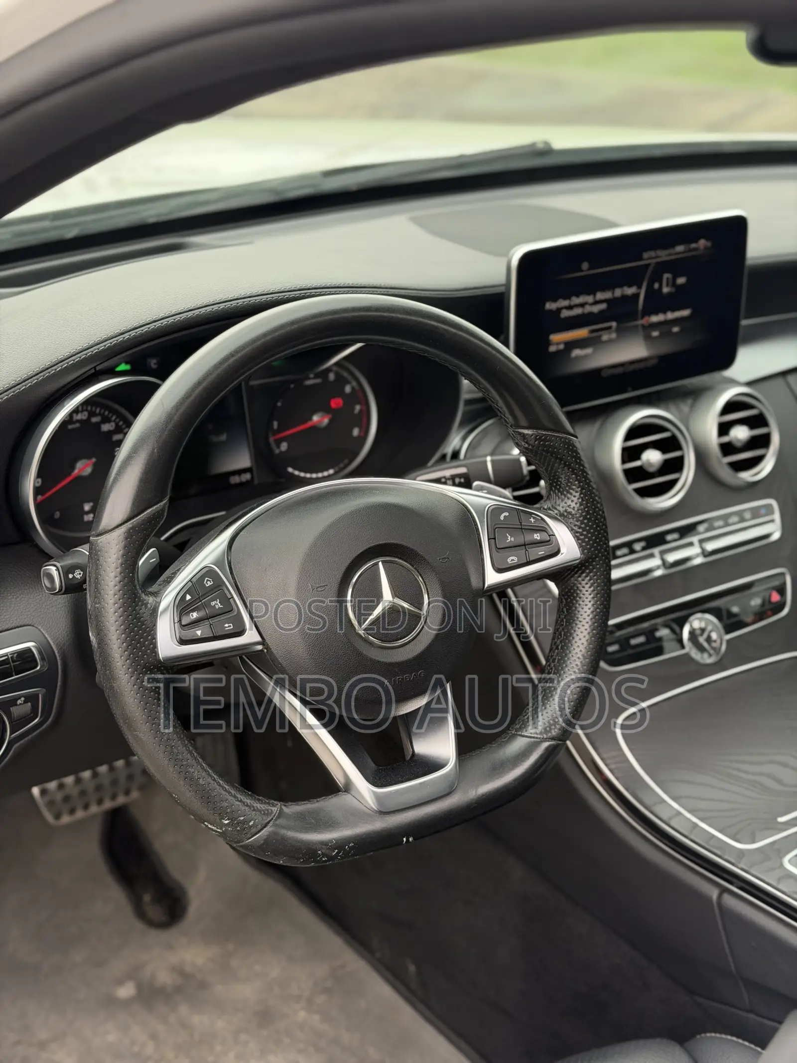 Mercedes-Benz C400 4Matic AWD Sedan (3.0L V6 7A) 2015 White
