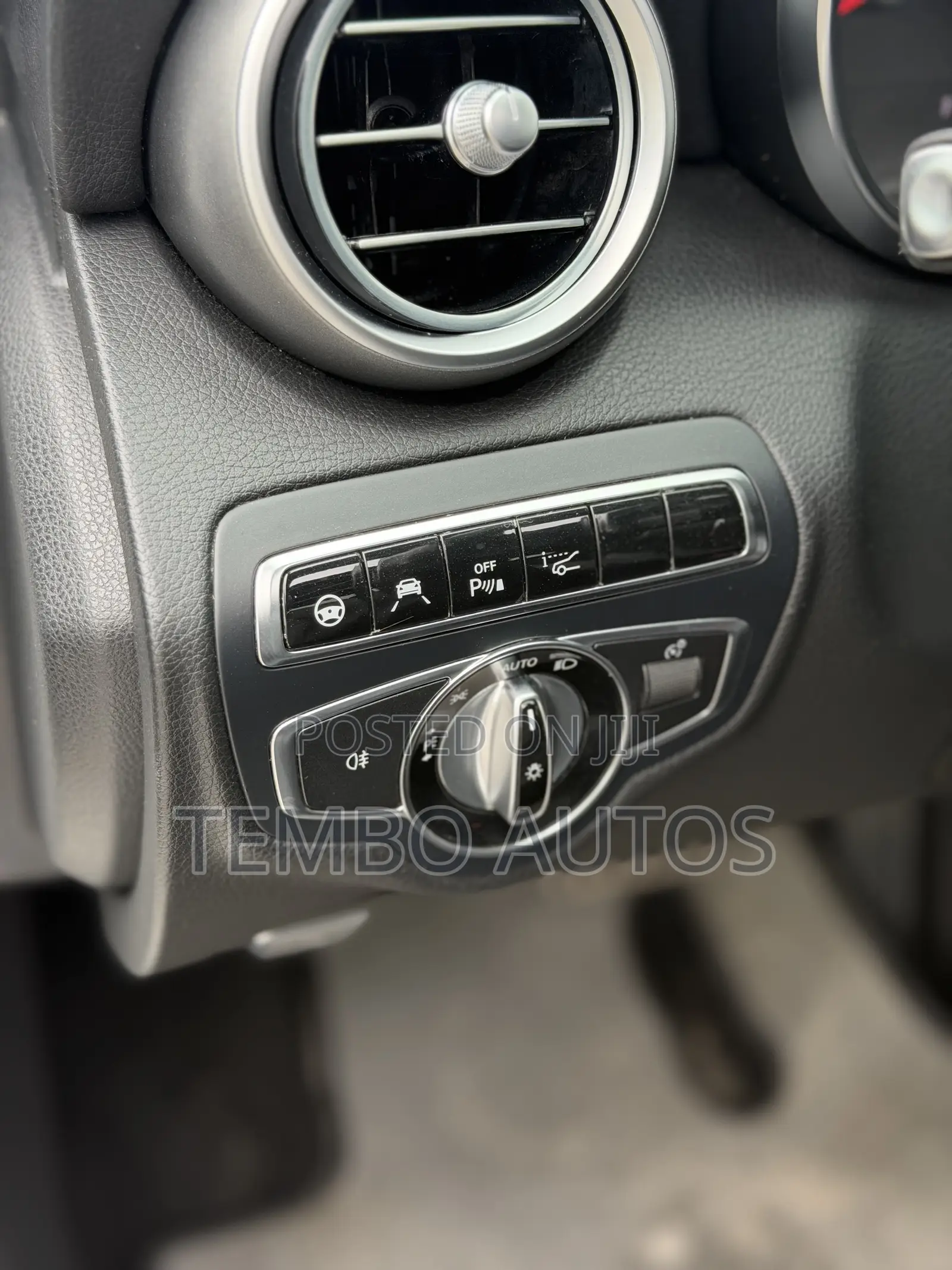 Mercedes-Benz C400 4Matic AWD Sedan (3.0L V6 7A) 2015 White