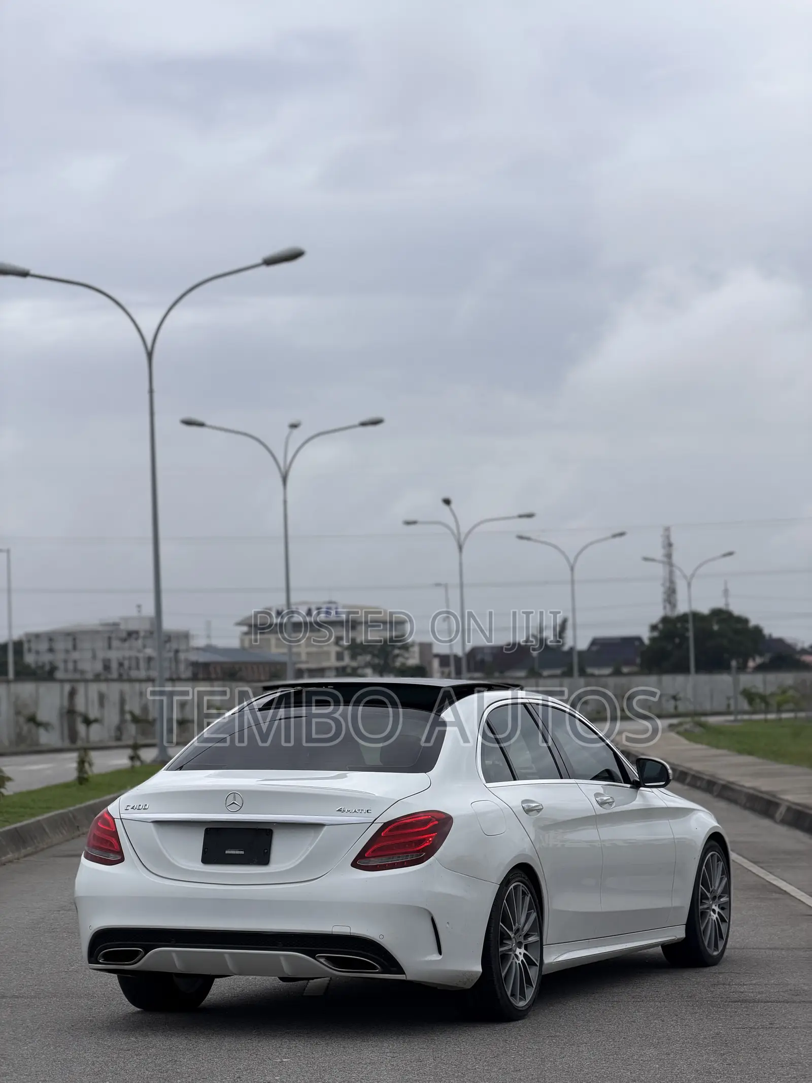 Mercedes-Benz C400 4Matic AWD Sedan (3.0L V6 7A) 2015 White
