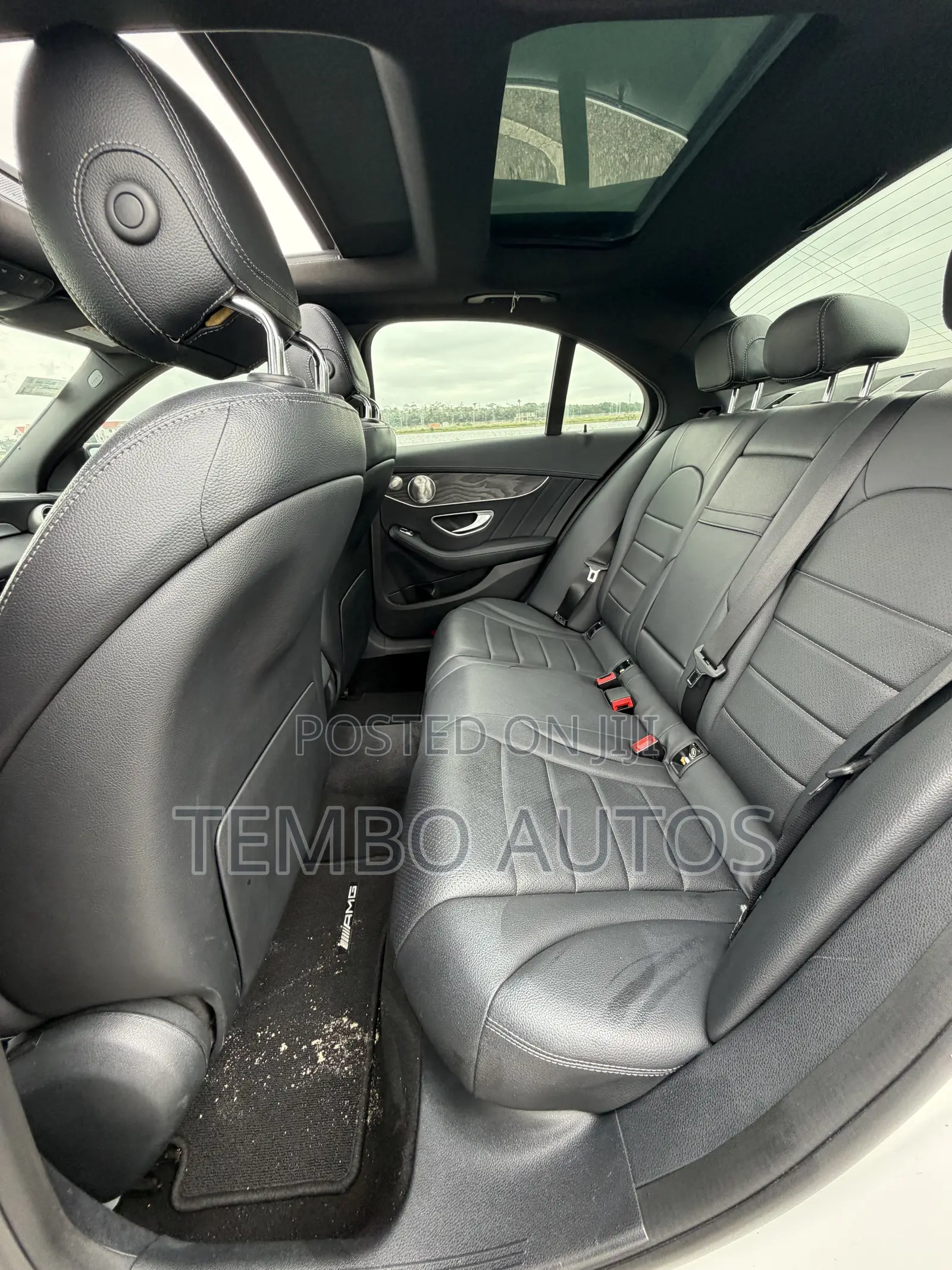 Mercedes-Benz C400 4Matic AWD Sedan (3.0L V6 7A) 2015 White