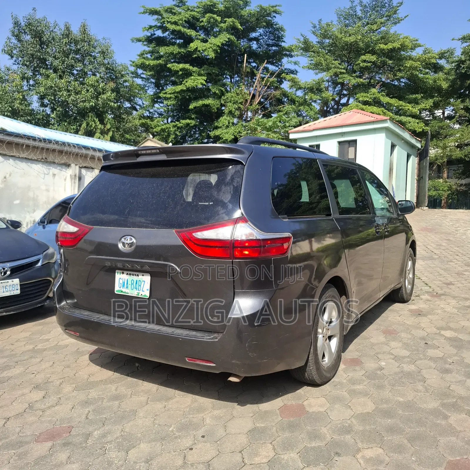 Toyota Sienna 2015 Gray