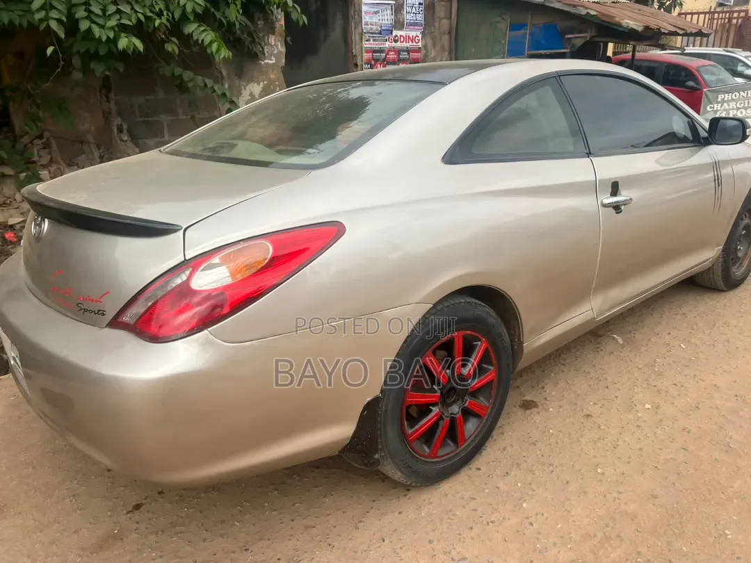 Toyota Solara 2006