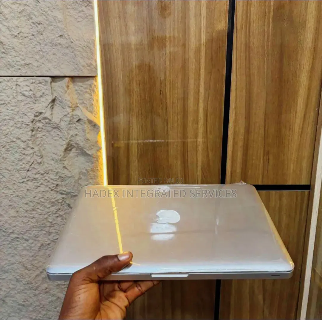 Laptop Apple MacBook Pro 8GB Intel Core i5 HDD 500GB