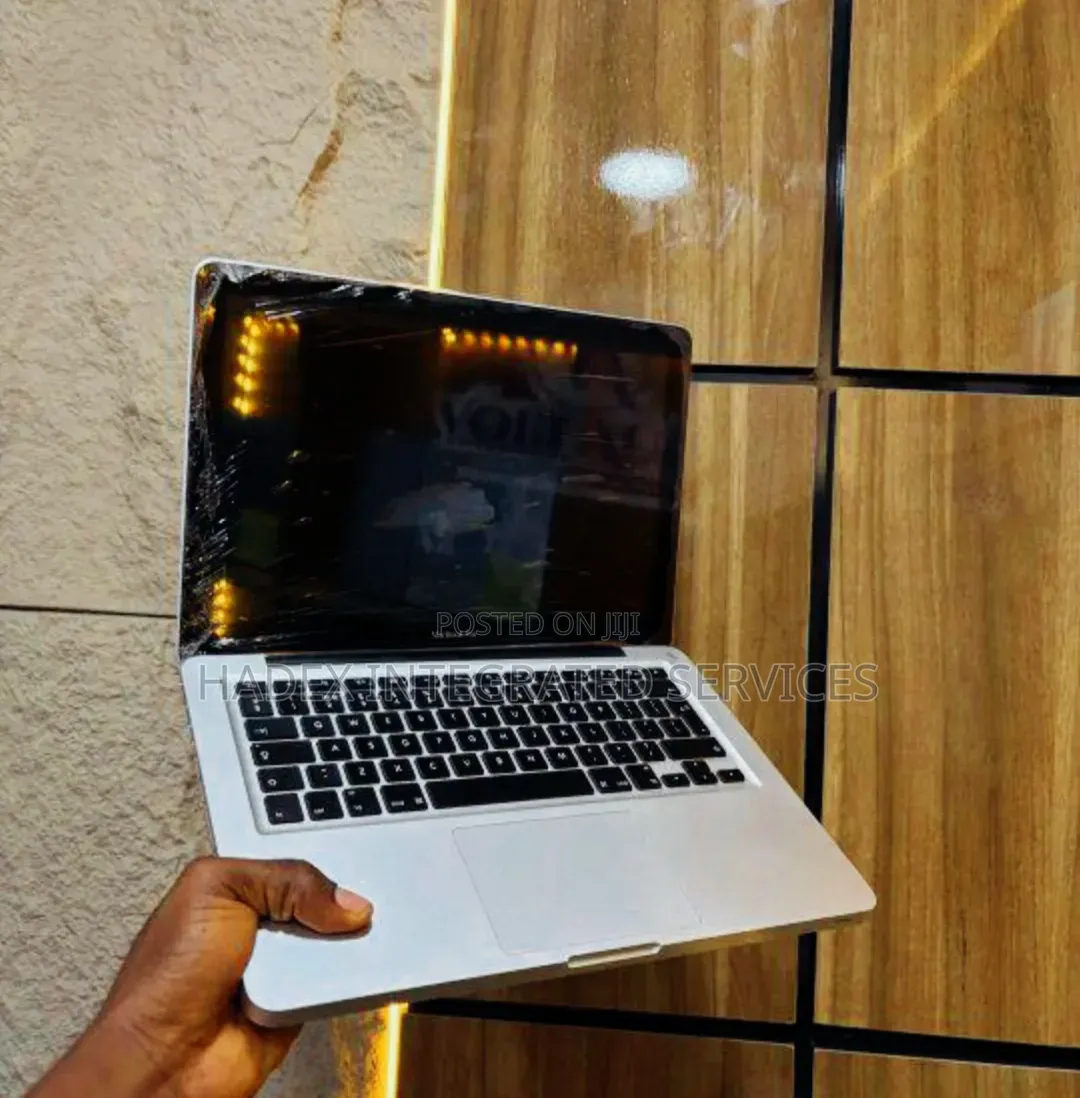 Laptop Apple MacBook Pro 8GB Intel Core i5 HDD 500GB