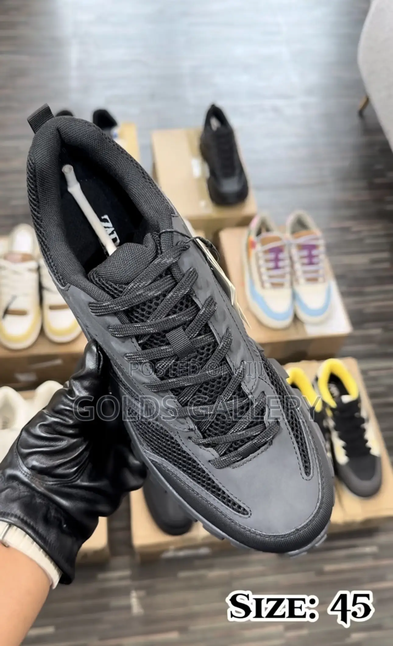 Multipiece Running Sneakers (USA)