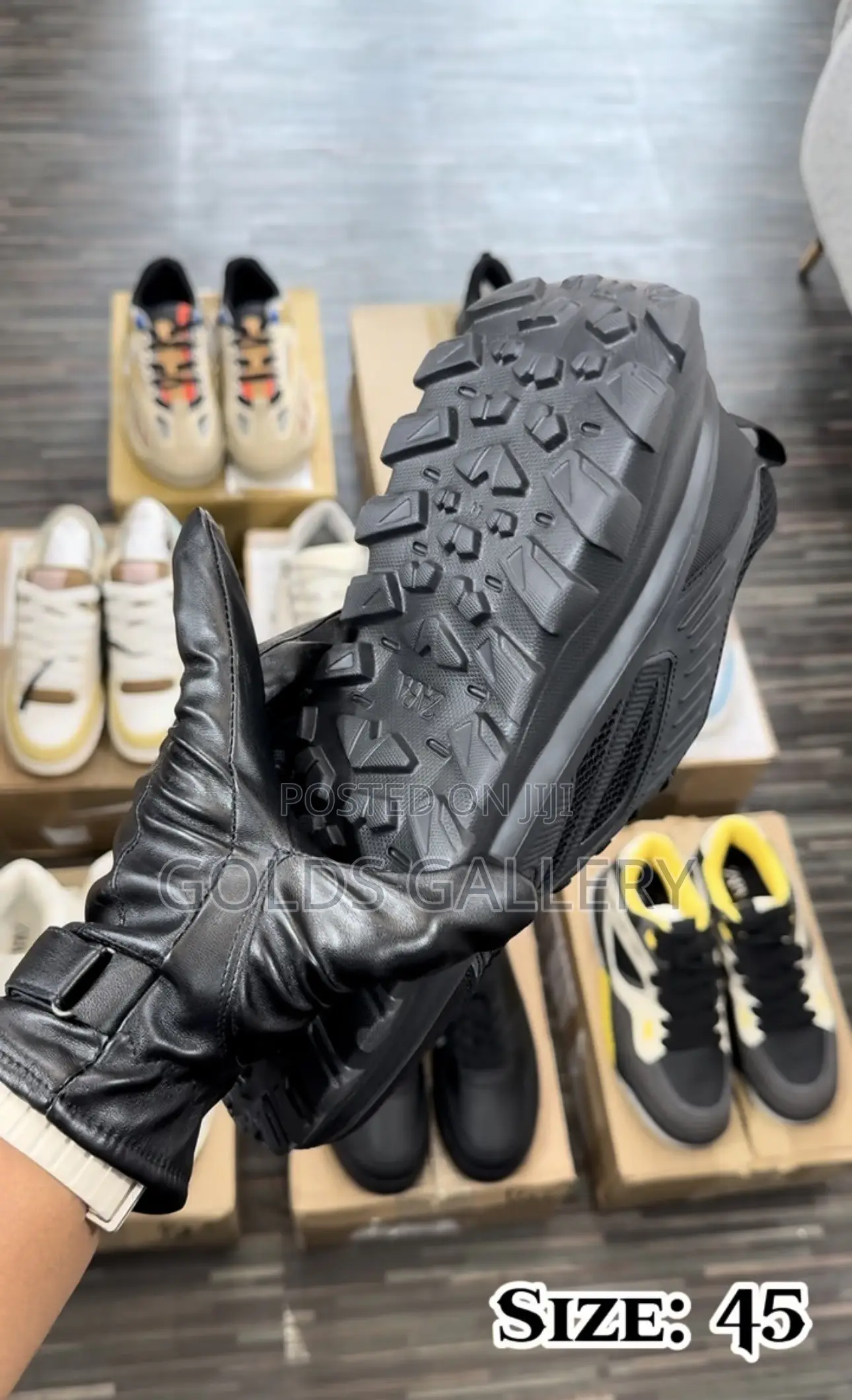 Multipiece Running Sneakers (USA)
