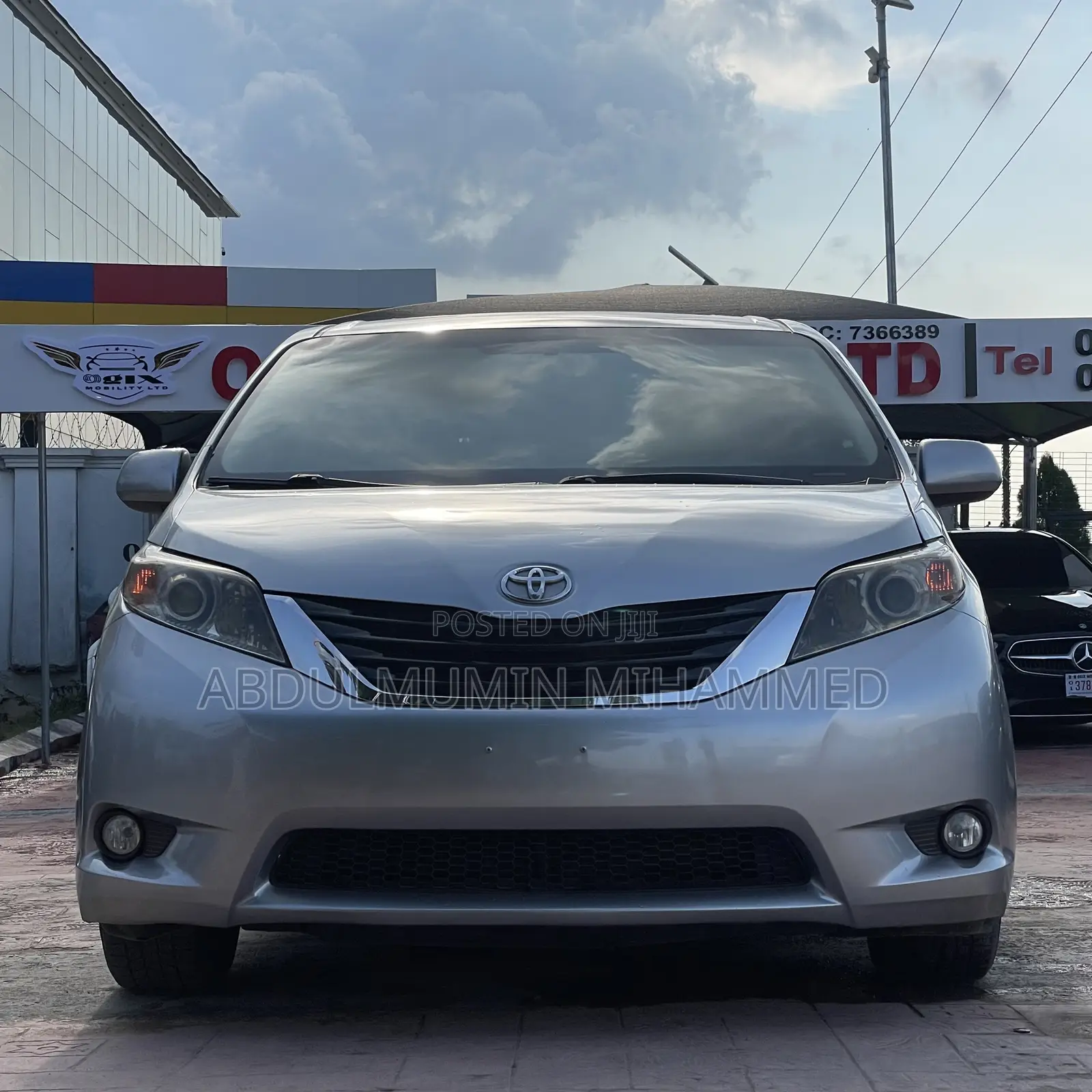 Toyota Sienna 2012 Silver