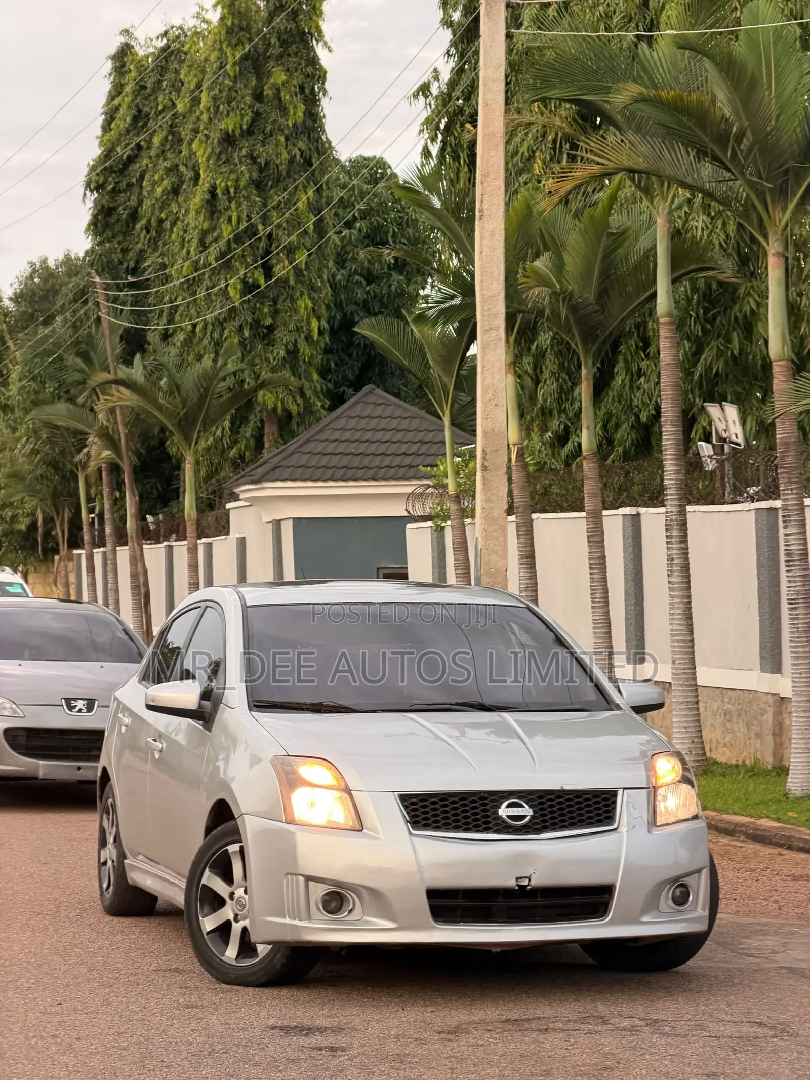 Nissan Sentra 2012 Silver
