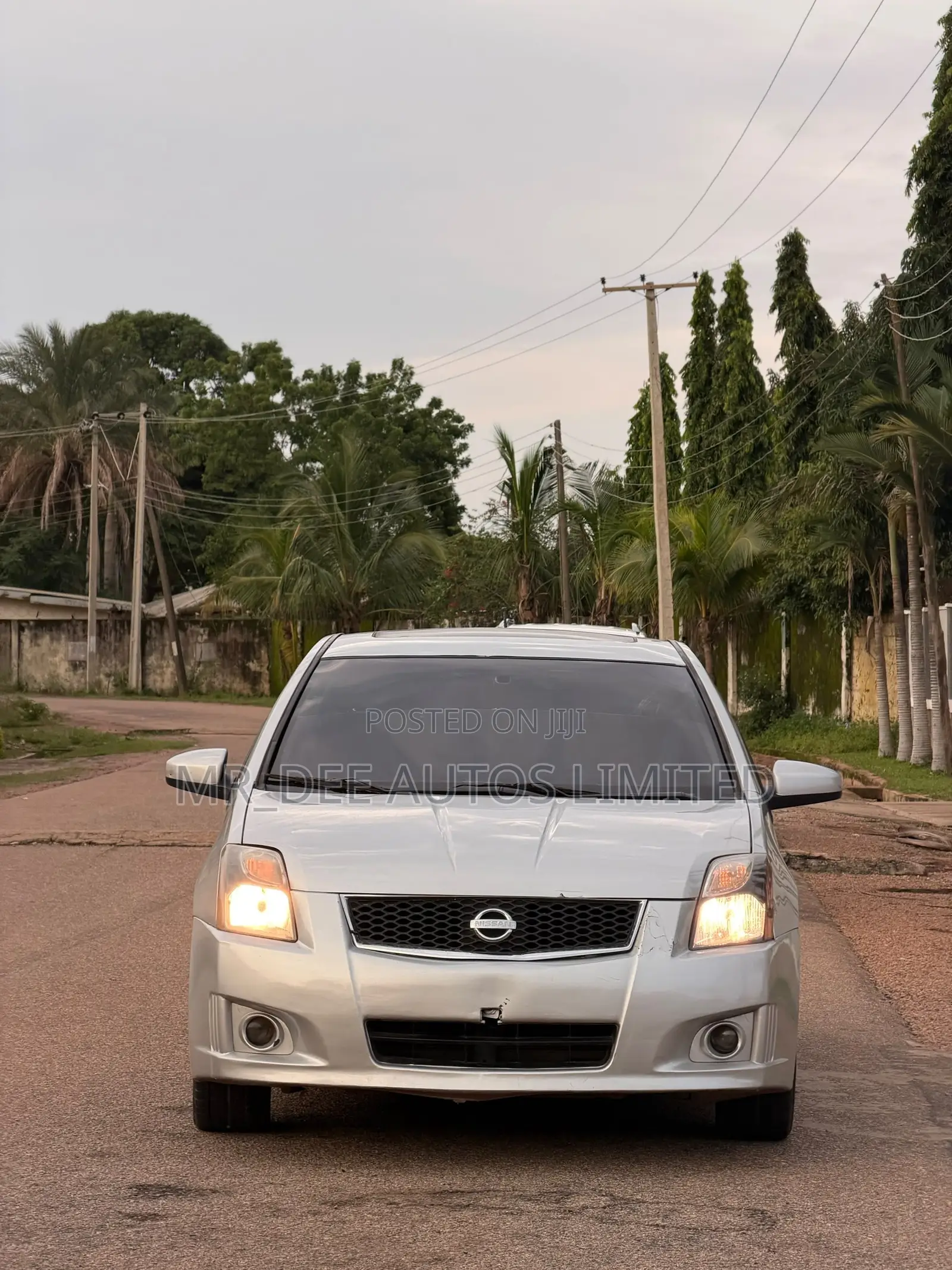 Nissan Sentra 2012 Silver