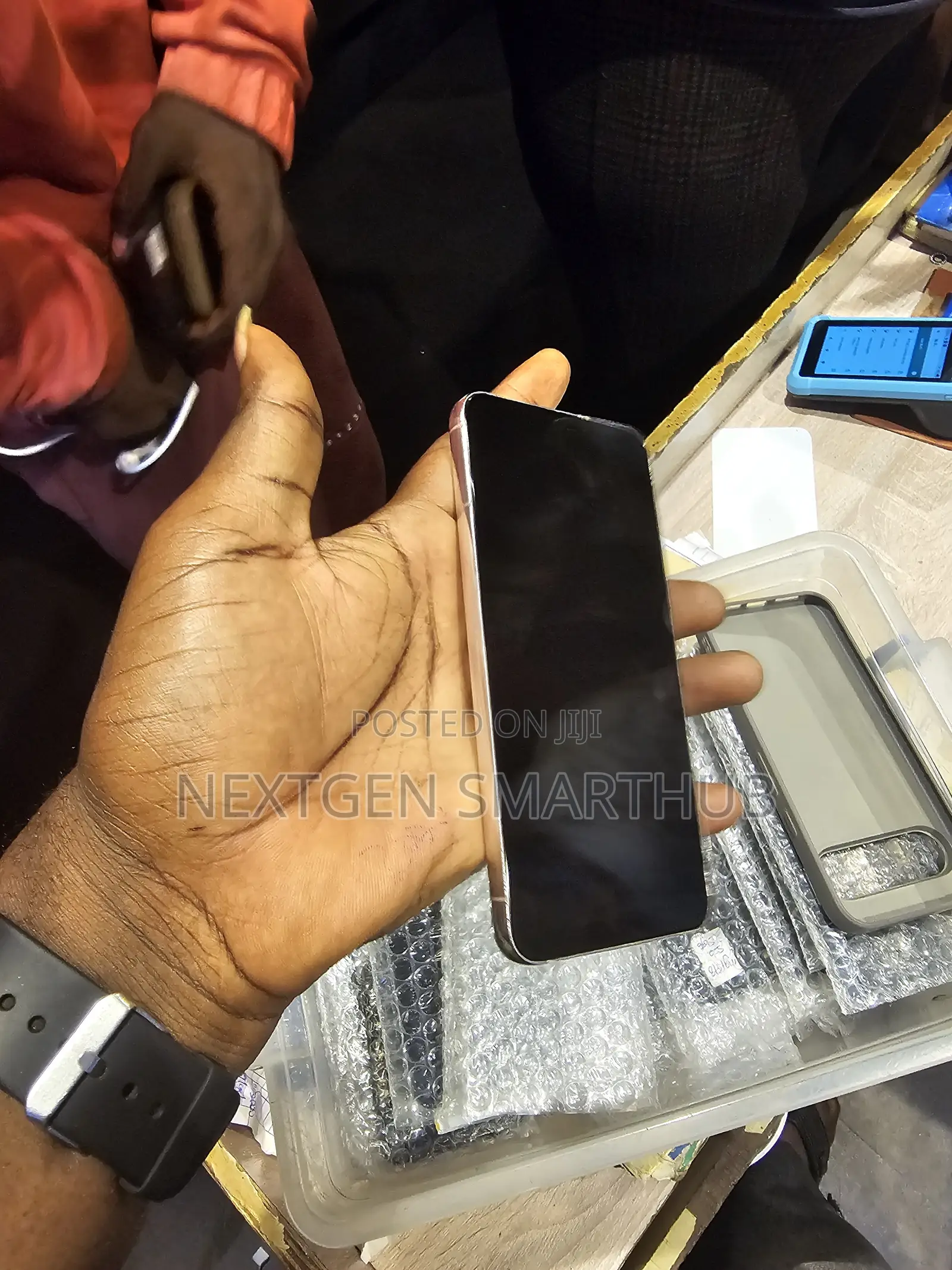 Samsung Galaxy S22+ 5G 128 GB Gold