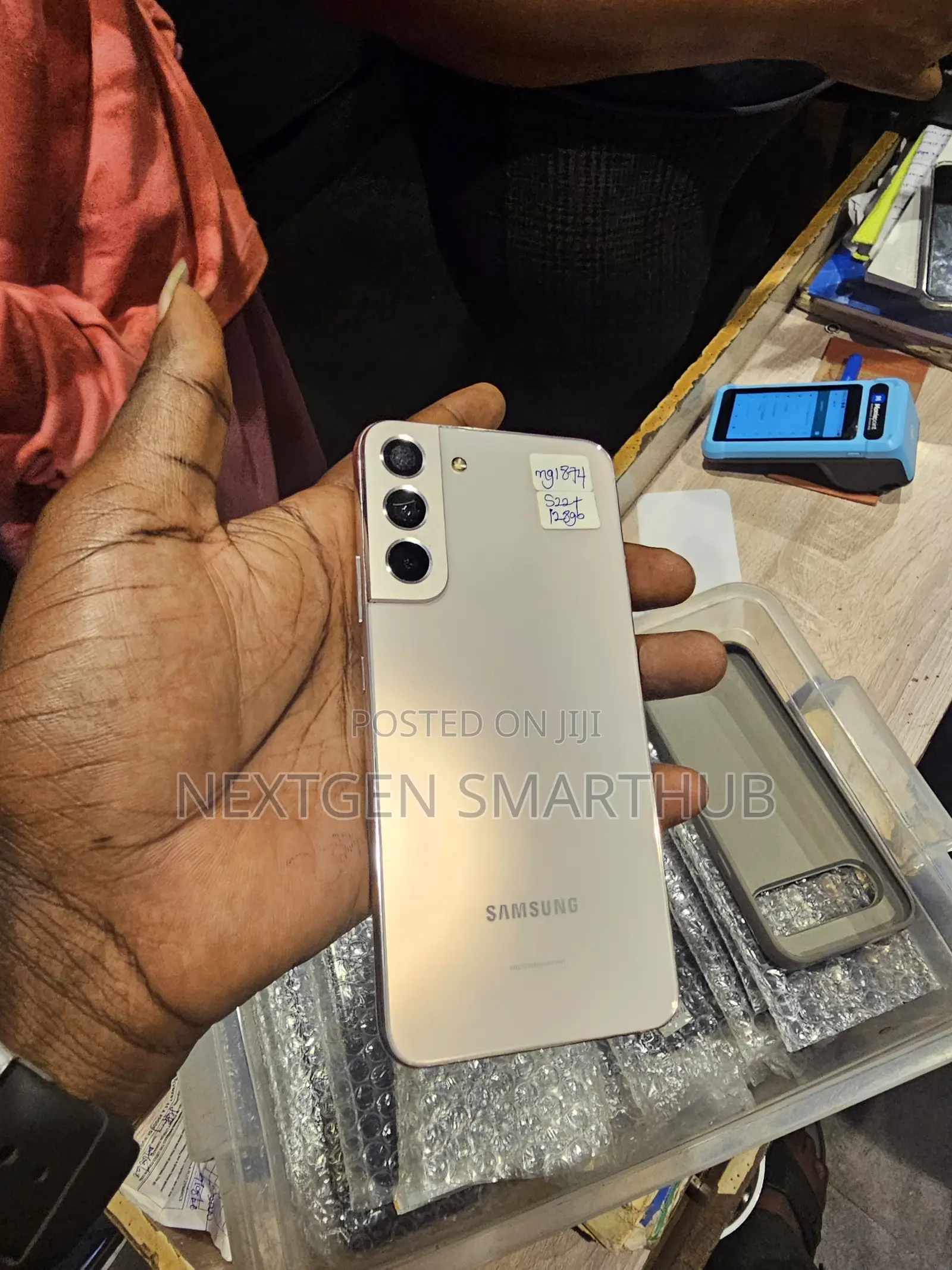 Samsung Galaxy S22+ 5G 128 GB Gold