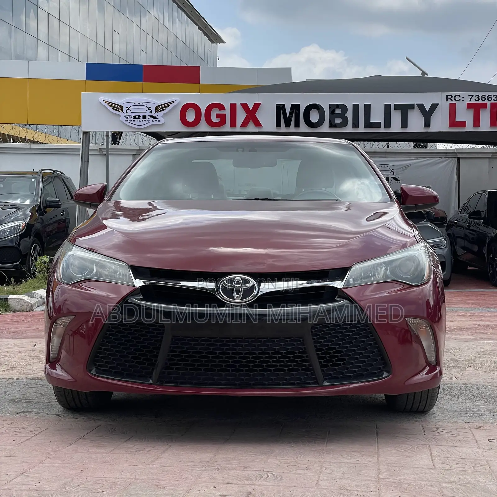 Toyota Camry SE 4dr Sedan (2.5L 4cyl 6A) 2016