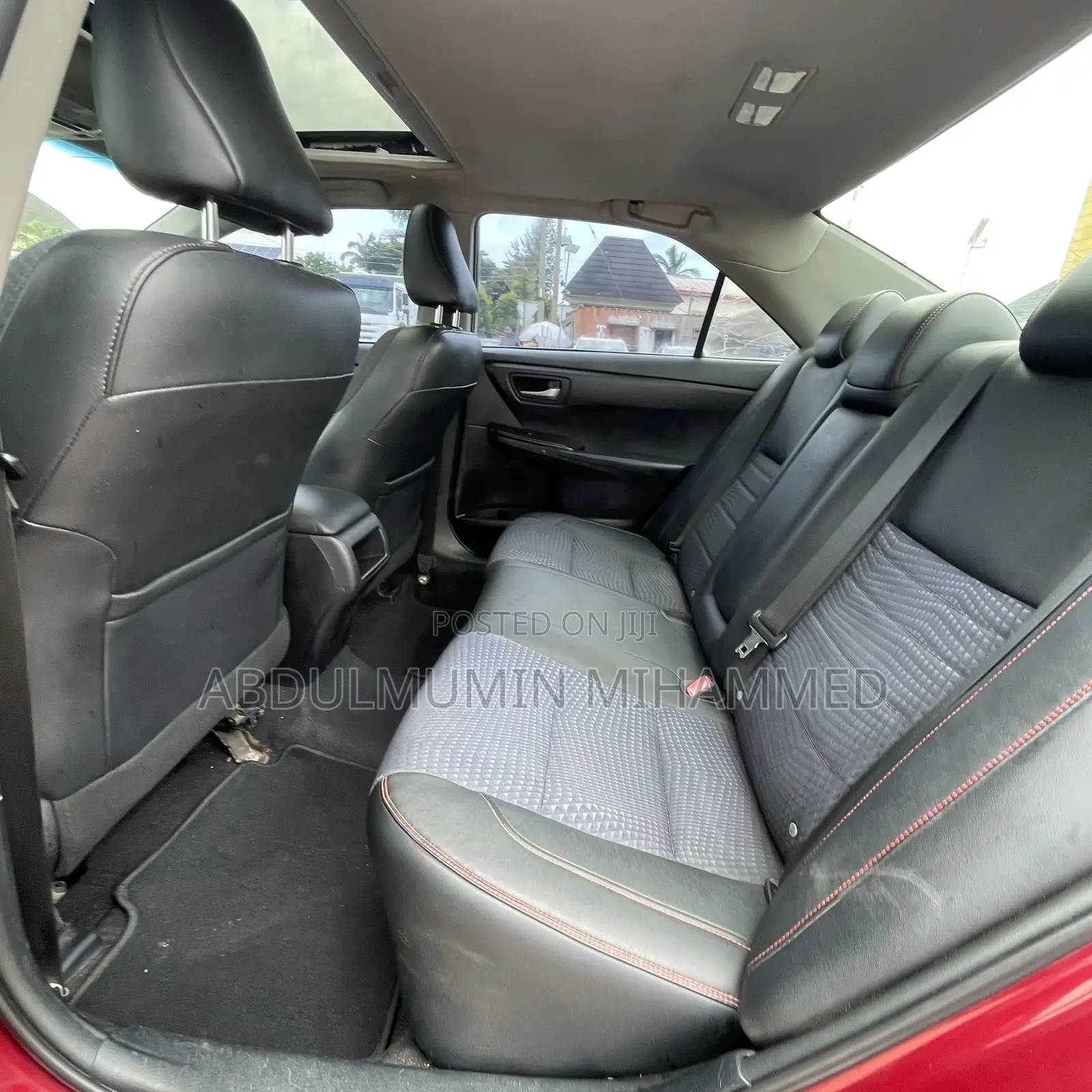 Toyota Camry SE 4dr Sedan (2.5L 4cyl 6A) 2016