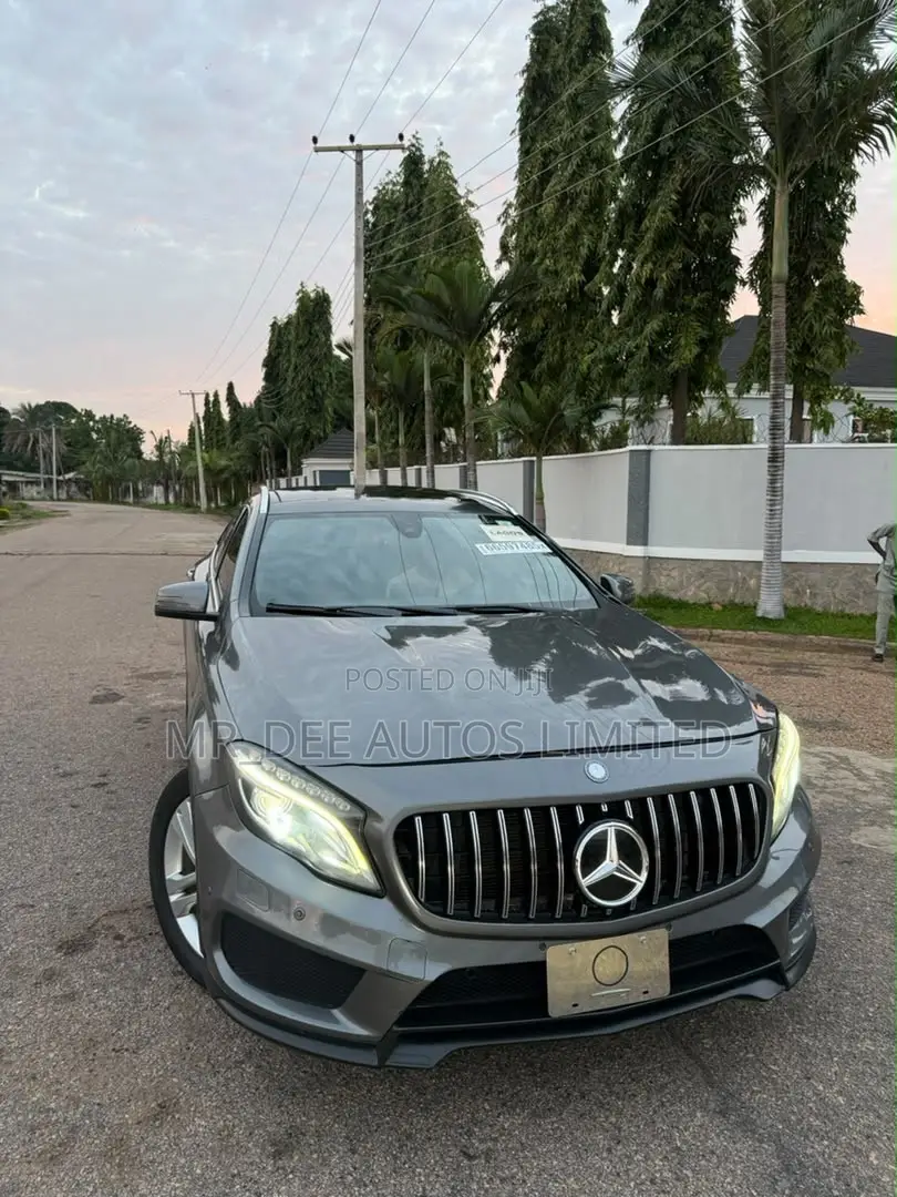 Mercedes-Benz GLA 250 2016 Gray