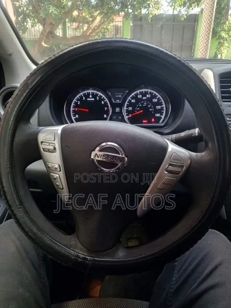 Nissan Versa 1.6 S 2018 Gray