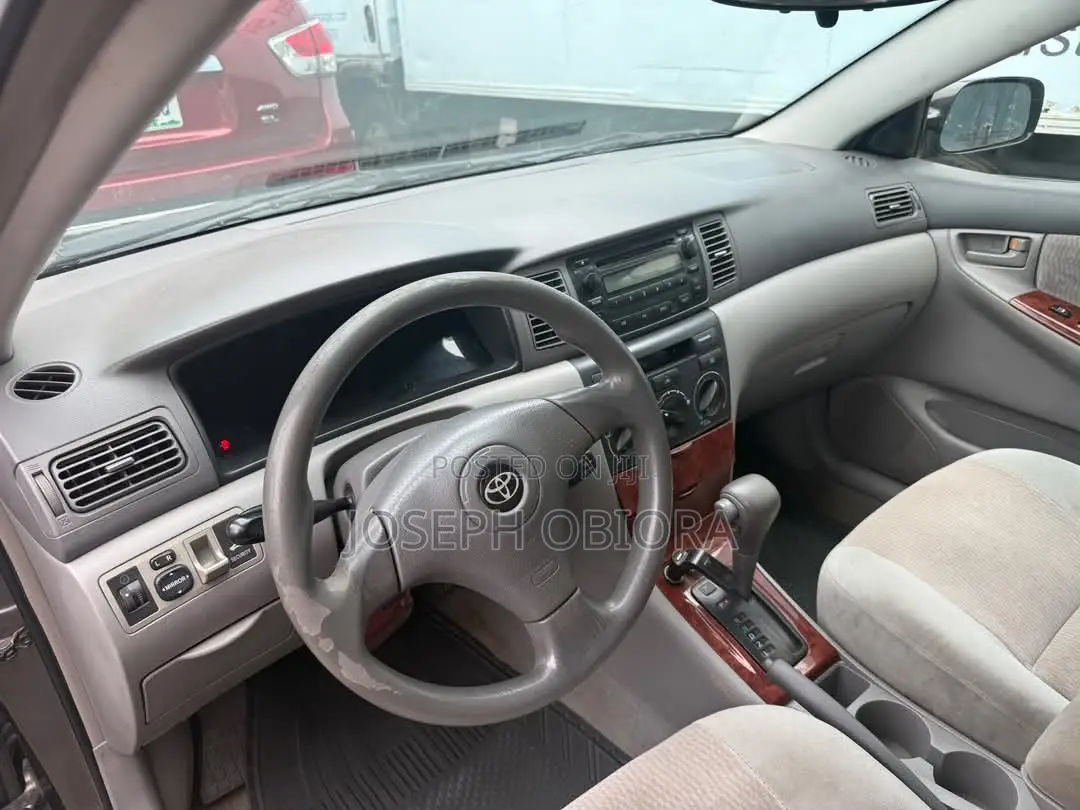 Toyota Corolla LE 2007 Gray