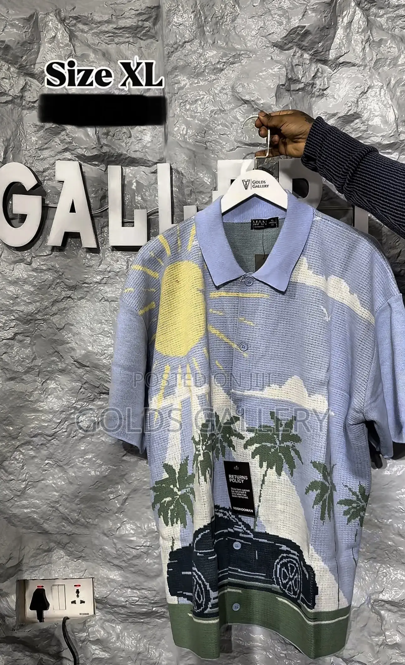 Boxy Scenic Car Jacquard Knitted Shirt (USA)