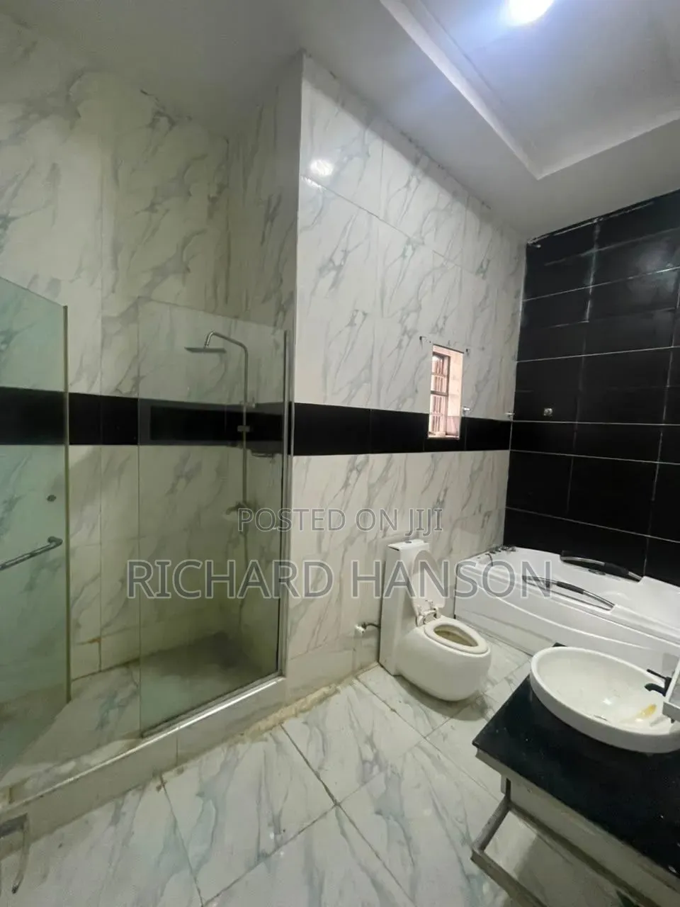 Mini Flat in Angle, Chevron for rent