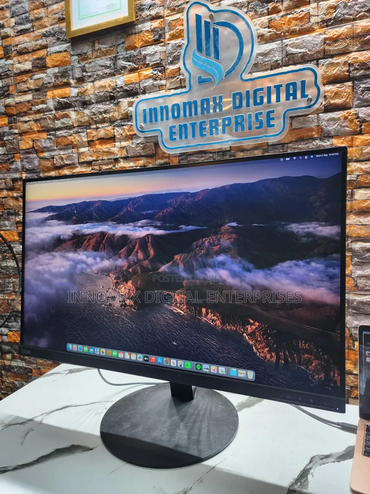Lenovo 32-Inch Professional Monitor QHD (2560 X 1440) IPS,USB-C
