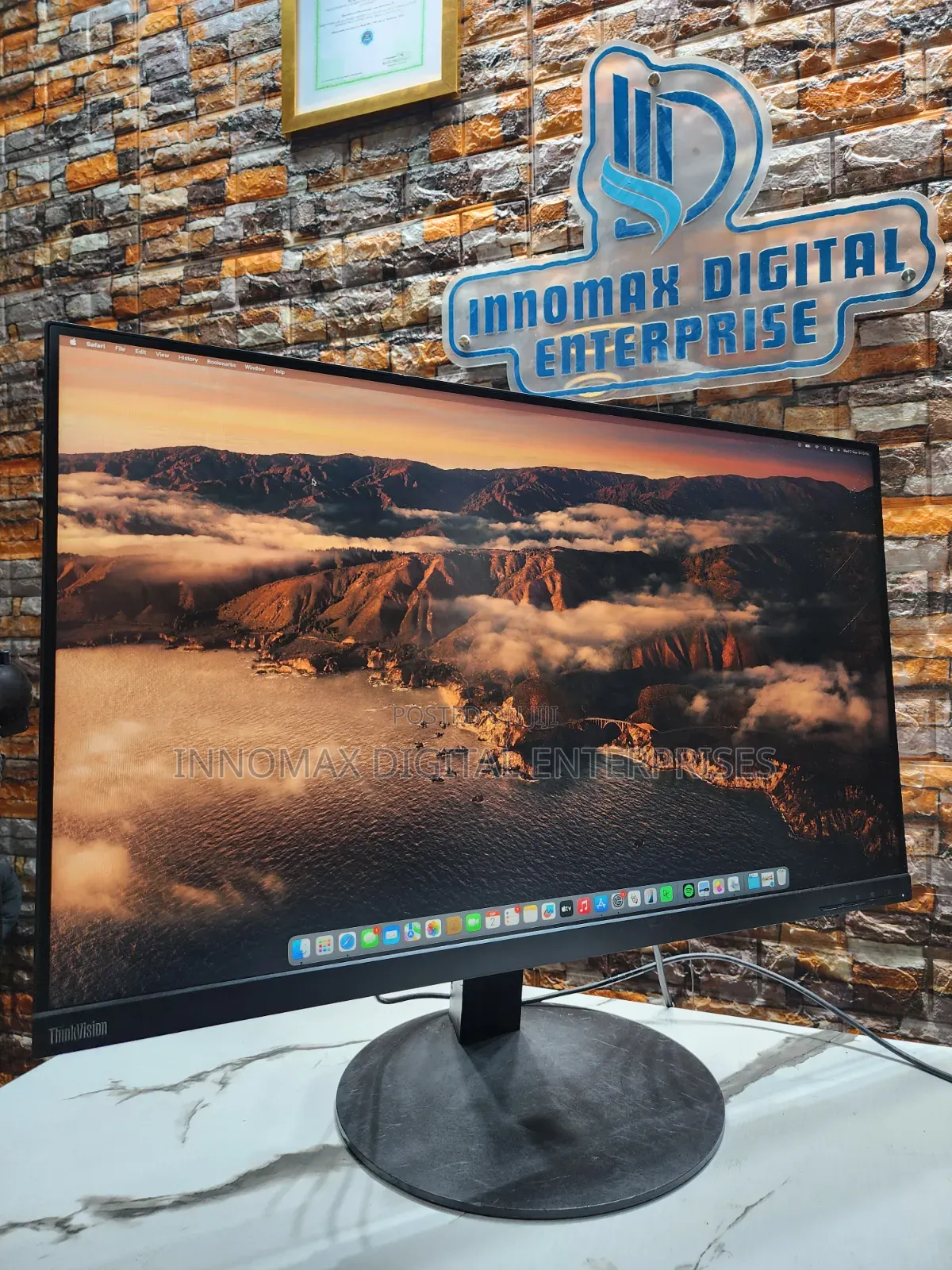 Lenovo 32-Inch Professional Monitor QHD (2560 X 1440) IPS,USB-C