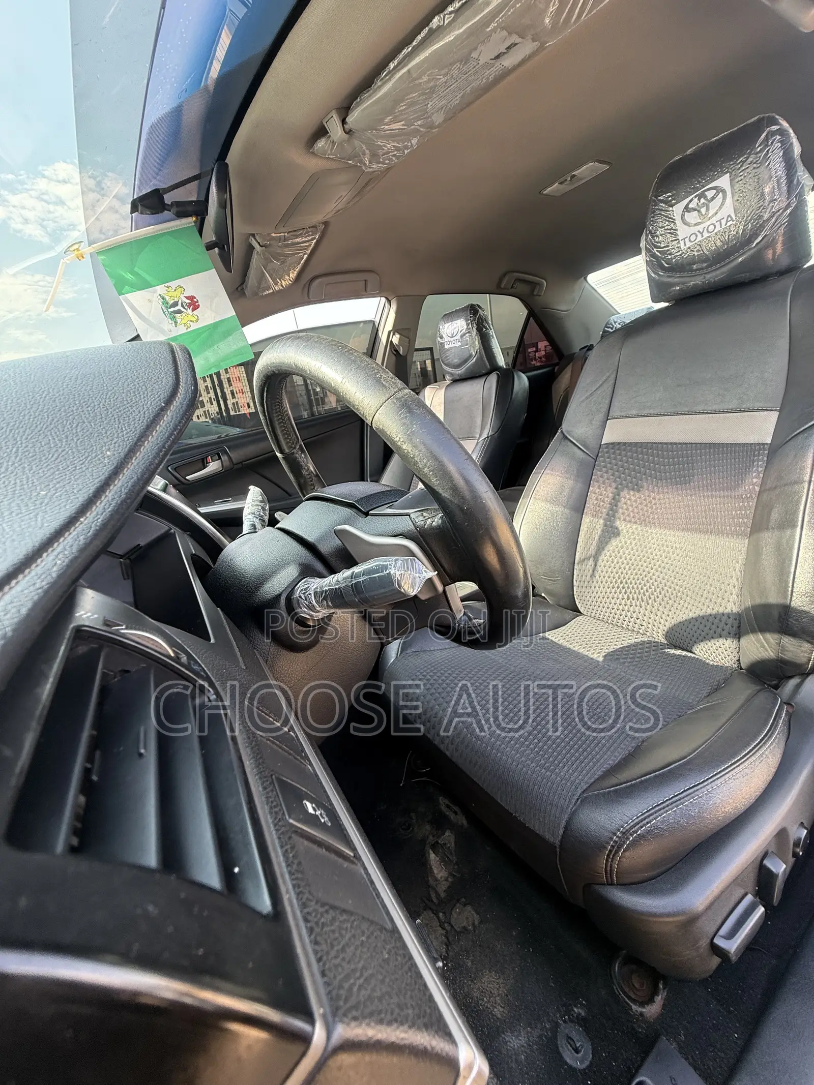 Toyota Camry SE Sport 4dr Sedan (2.5L 4cyl 6A) 2014 Silver
