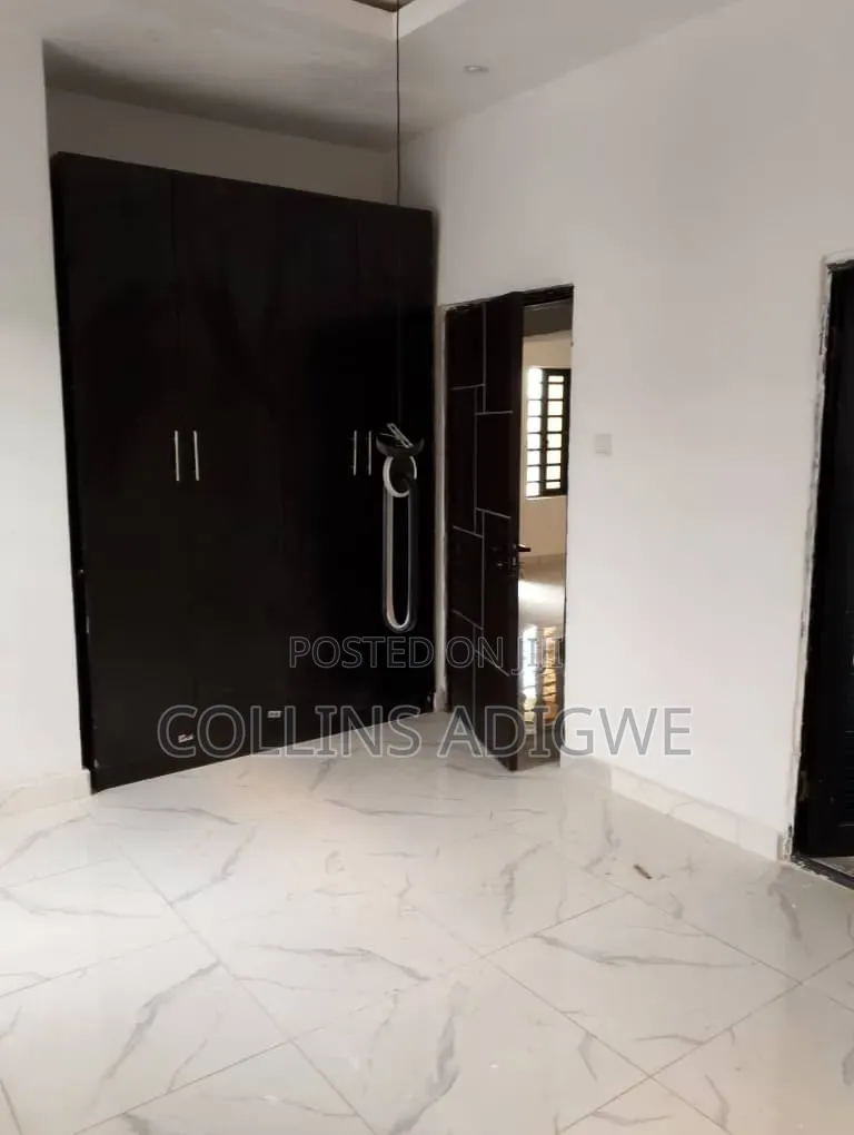 2bdrm Apartment in Olokonla Sangotedo for sale