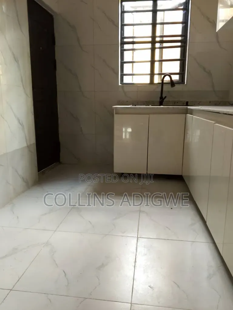 2bdrm Apartment in Olokonla Sangotedo for sale