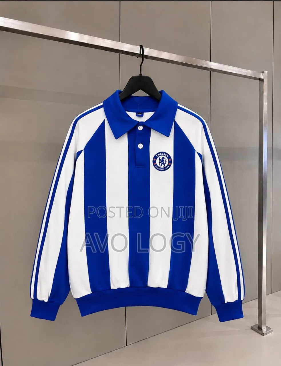 Chelsea Luxu Sweatshirt