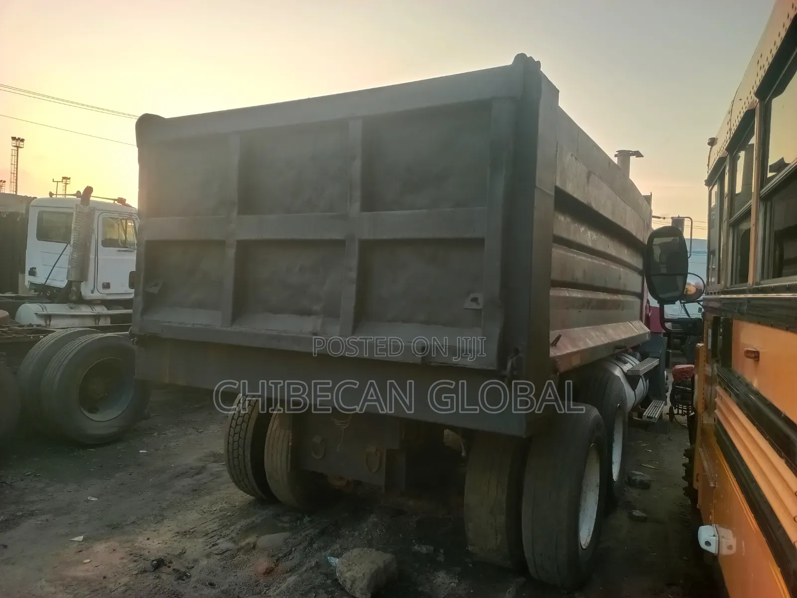 Mack Tipper Trucks 10 Tyres