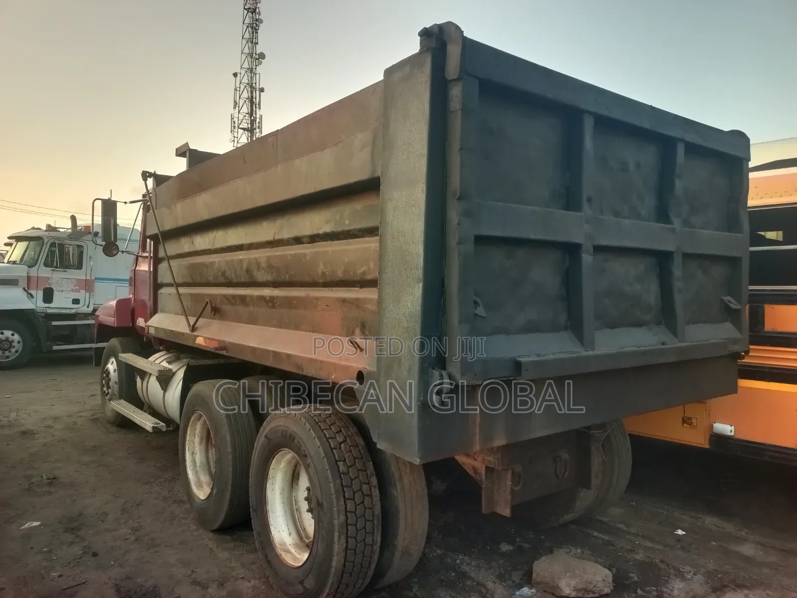 Mack Tipper Trucks 10 Tyres