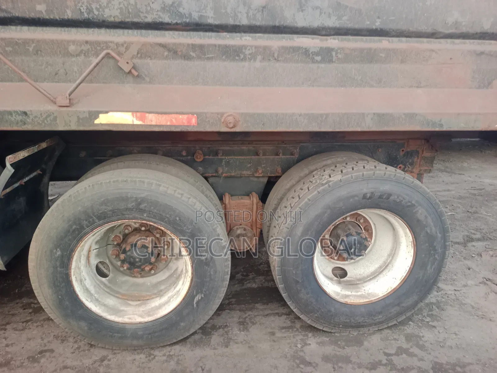 Mack Tipper Trucks 10 Tyres
