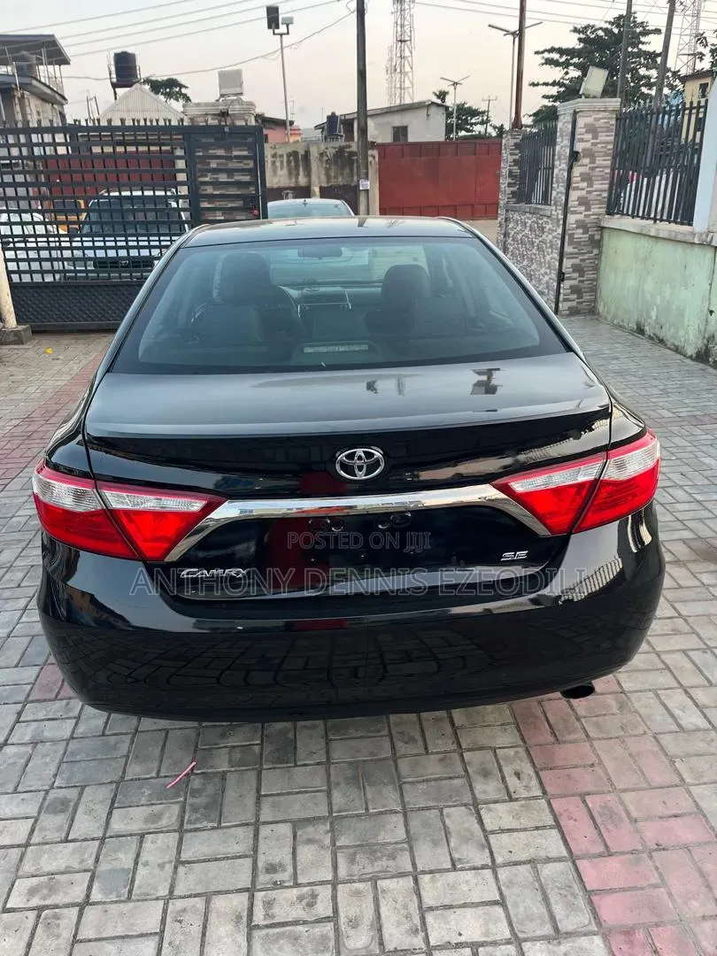 Toyota Camry SE 4dr Sedan (2.5L 4cyl 6A) 2015 Black