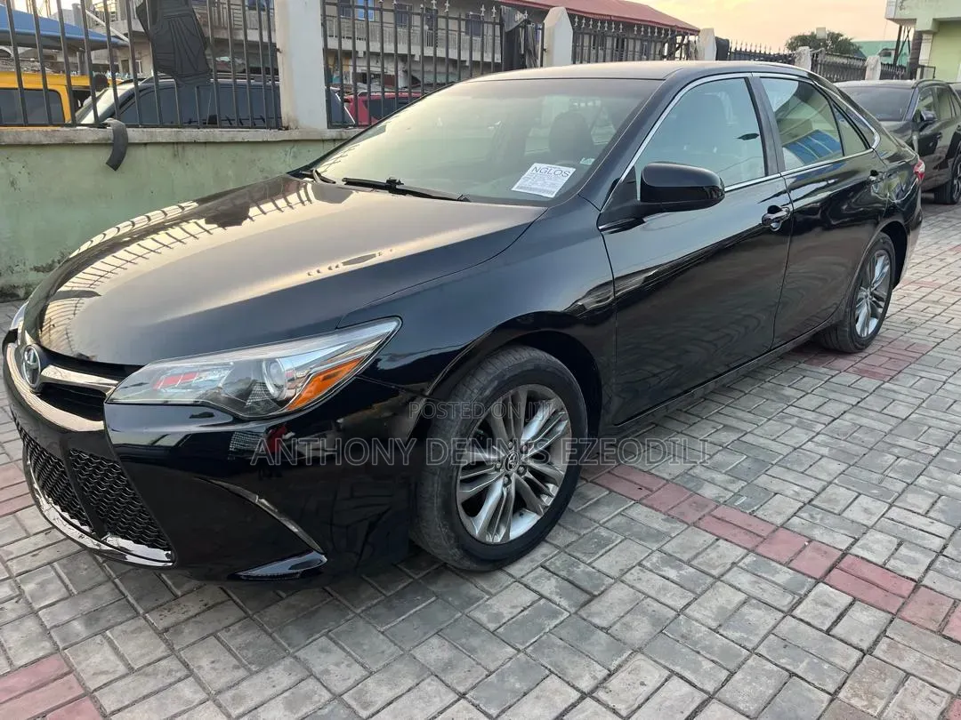 Toyota Camry SE 4dr Sedan (2.5L 4cyl 6A) 2015 Black