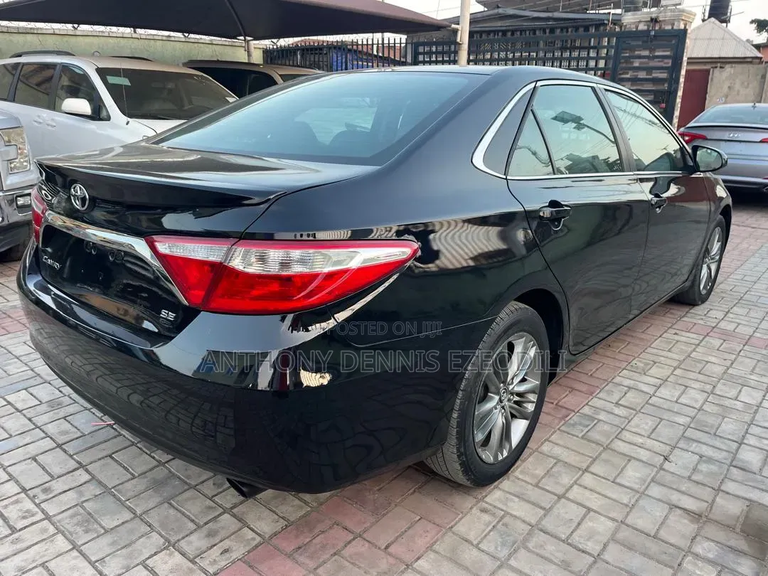 Toyota Camry SE 4dr Sedan (2.5L 4cyl 6A) 2015 Black
