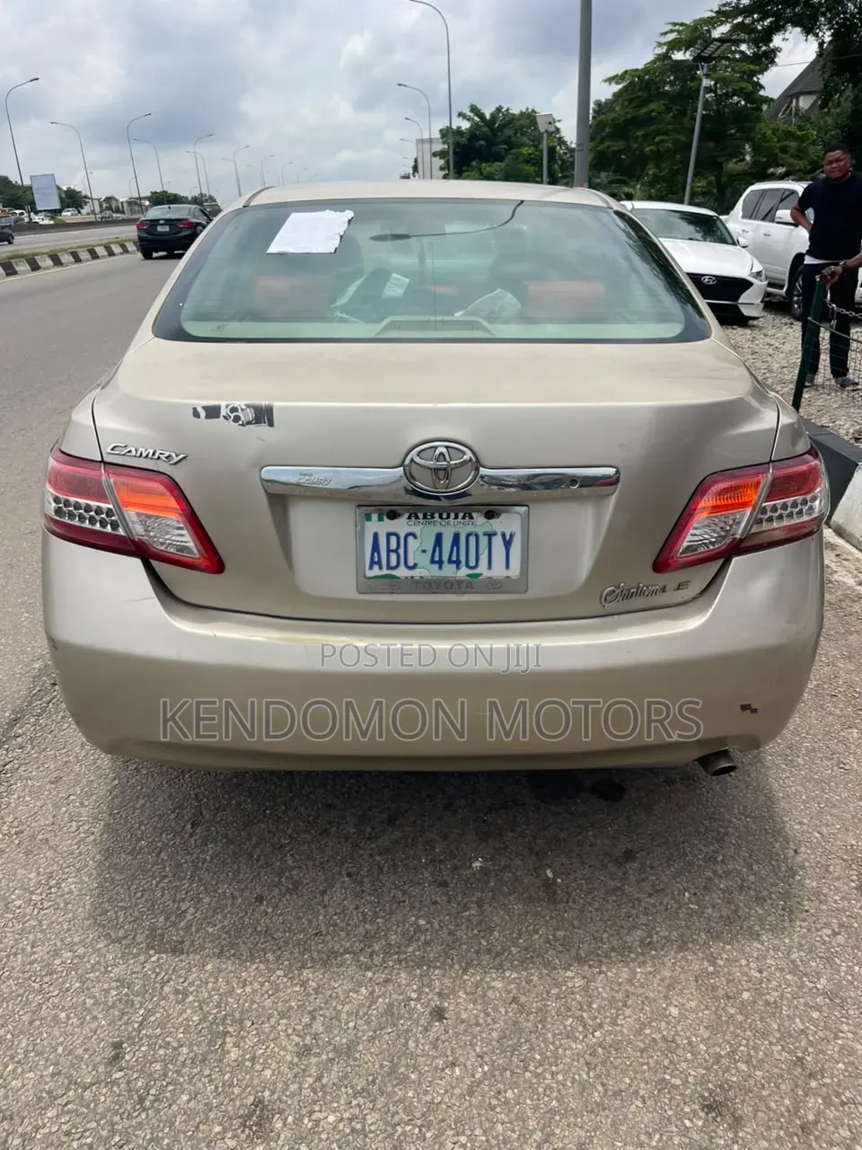 Toyota Camry XLE 4dr Sedan (2.4L 4cyl 5A) 2007 Gold