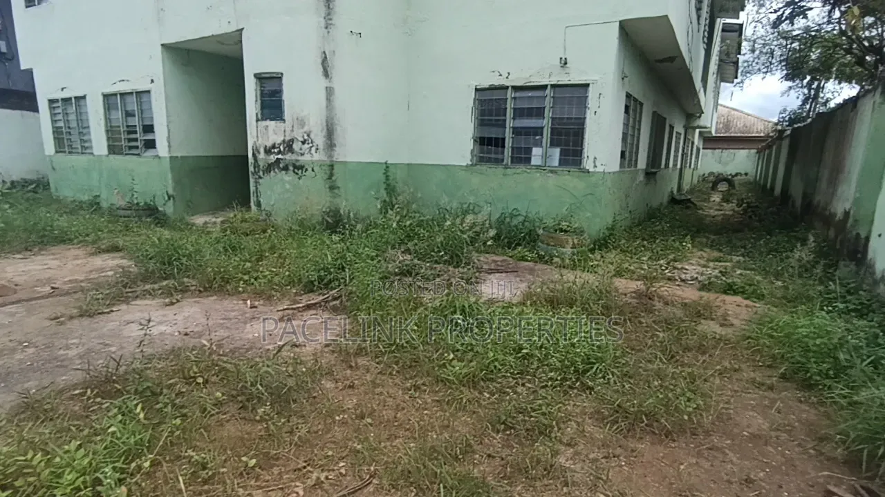 12bdrm Block of Flats in Ayobo for sale